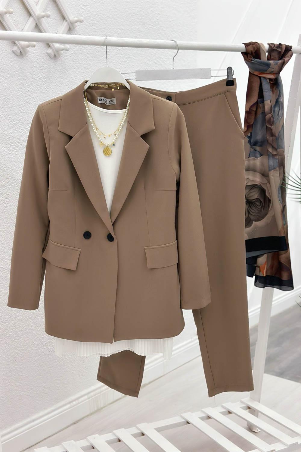 ÇİFT DÜĞMELİ DARPAÇA PANTOLONLU BLAZER TAKIM