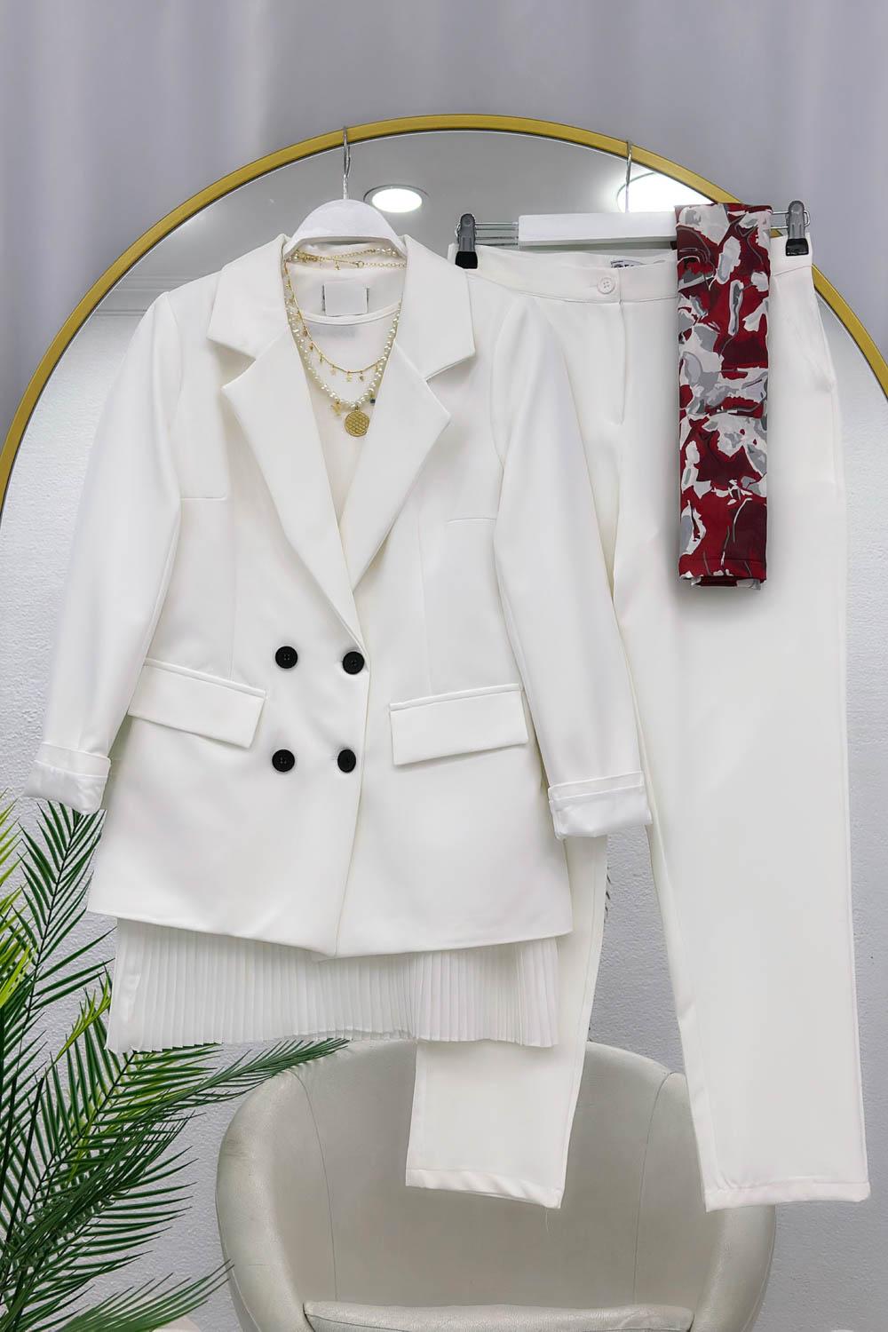 DÖRT DÜĞMELİ BLAZER CEKET TAKIM