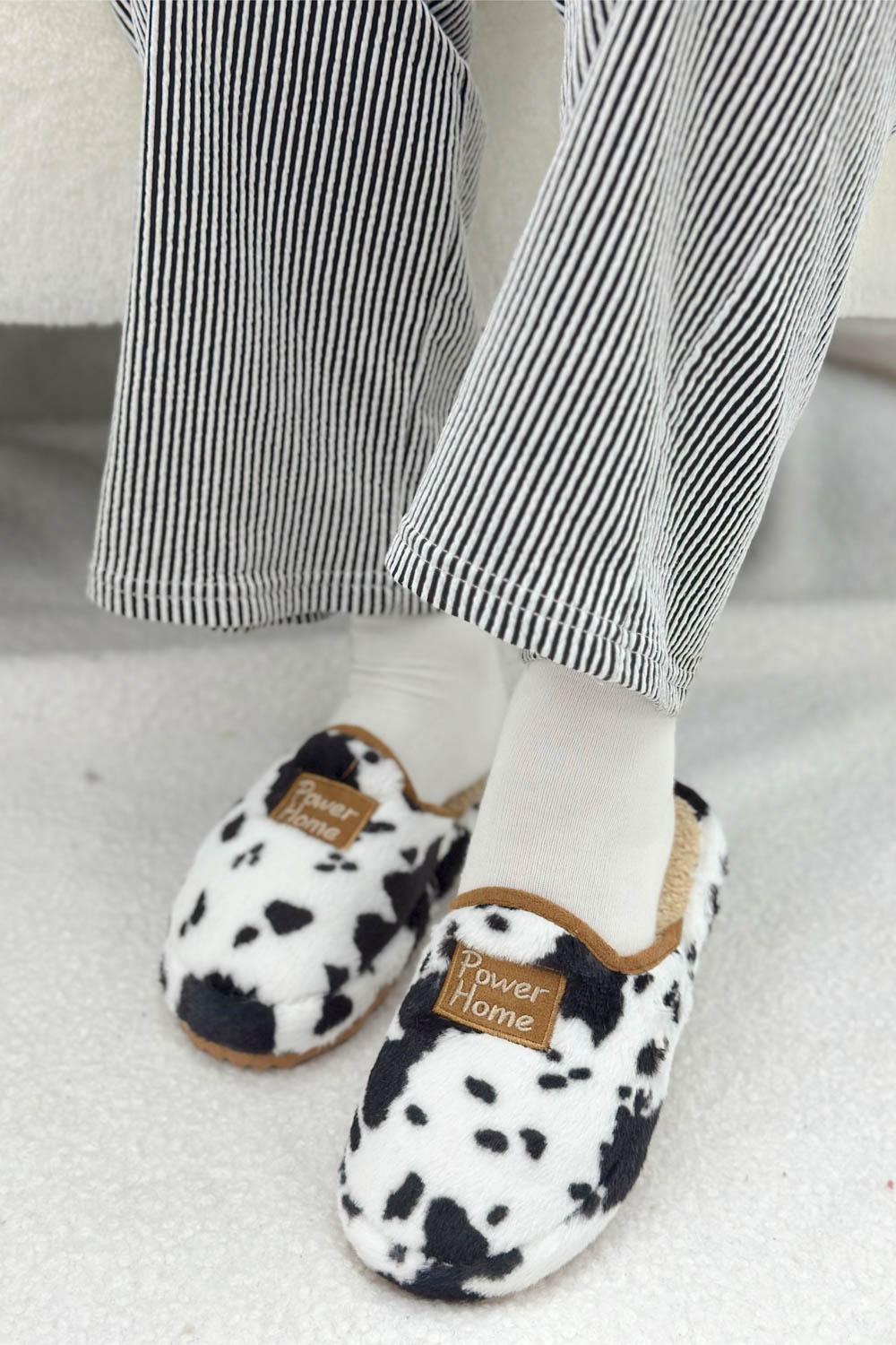 ALACALI HAFİF TABAN KIŞLIK KAPALI PELUŞ KADIN  EV TERLİĞİ