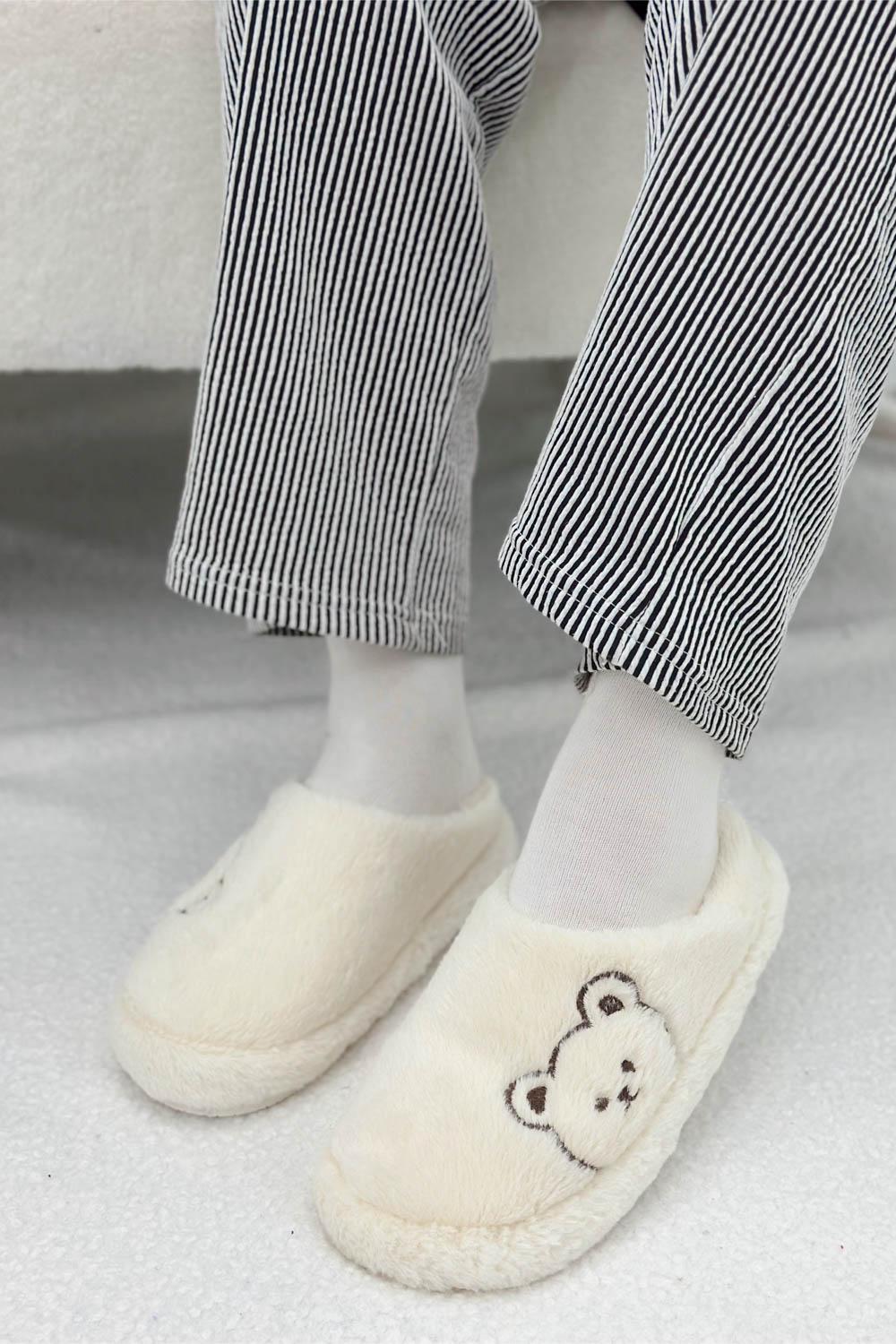 AYICIK DESENLİ SESSİZ TABAN PANDUF KIŞLIK  KADIN KAPALI EV TERLİĞİ