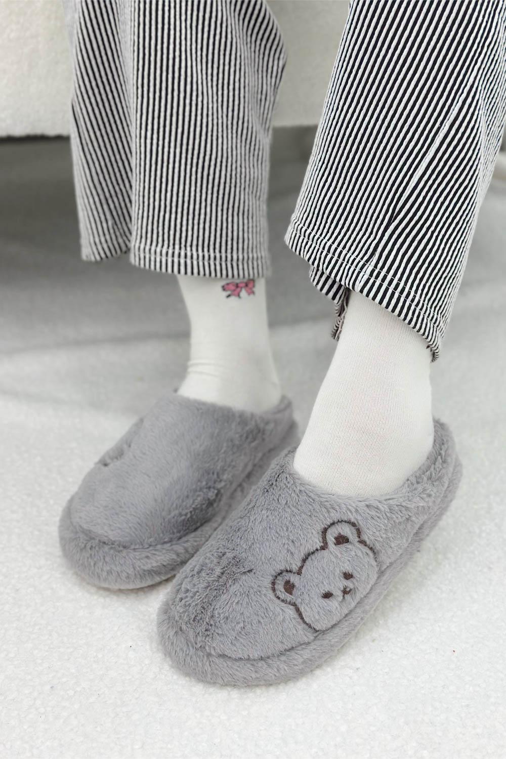 AYICIK DESENLİ SESSİZ TABAN PANDUF KIŞLIK  KADIN KAPALI EV TERLİĞİ