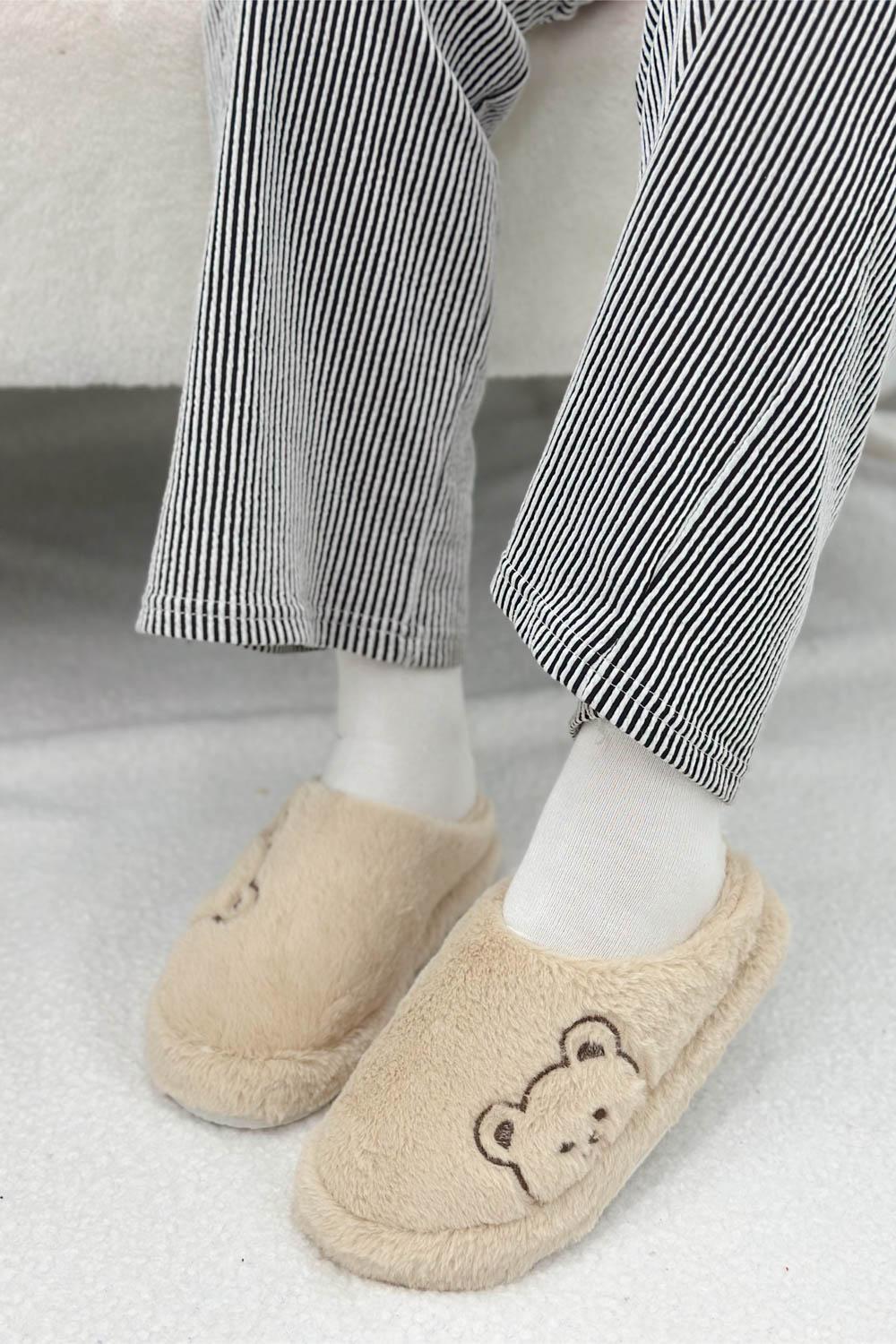 AYICIK DESENLİ SESSİZ TABAN PANDUF KIŞLIK  KADIN KAPALI EV TERLİĞİ