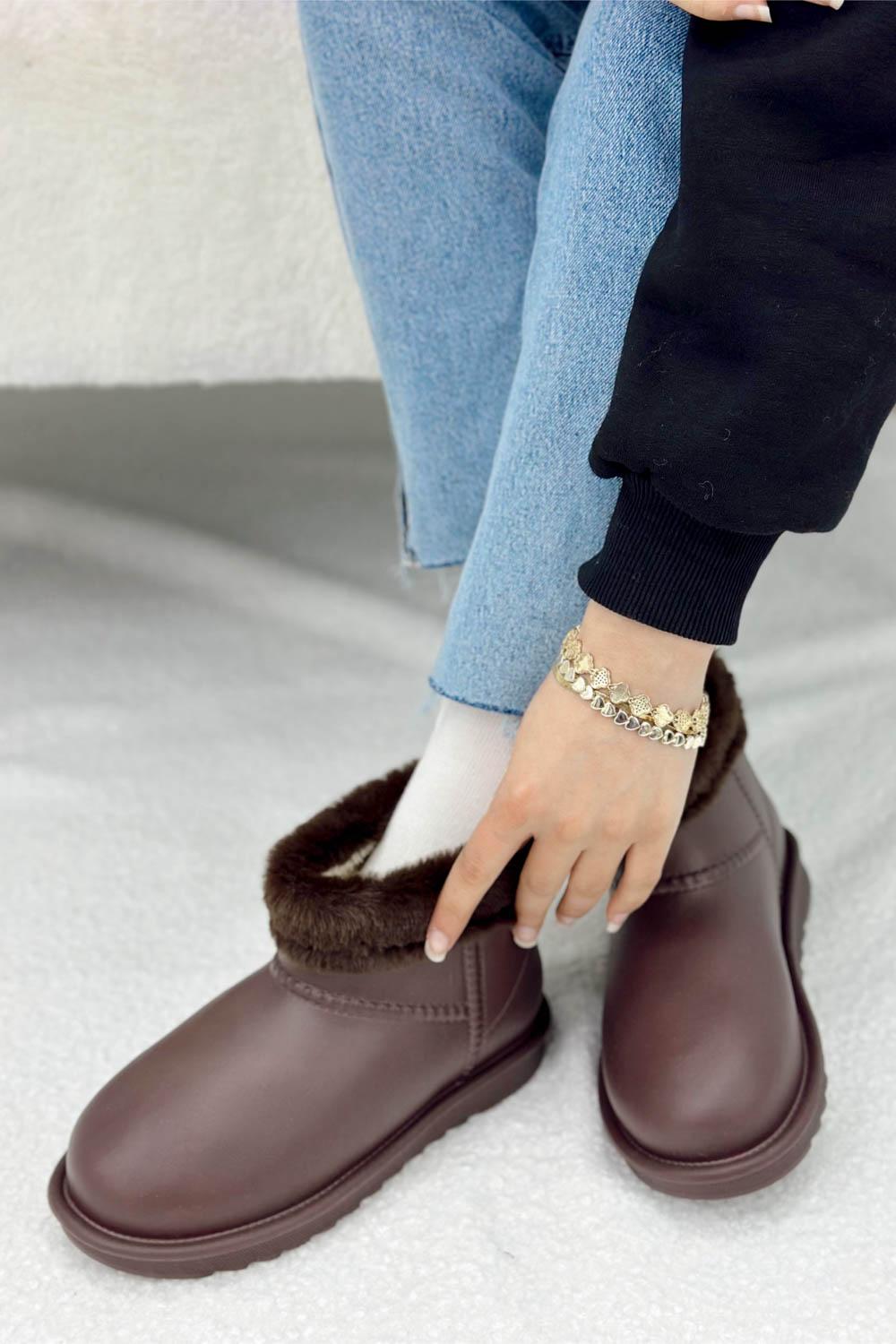 BİLEKTEN KÜRKLÜ BOT