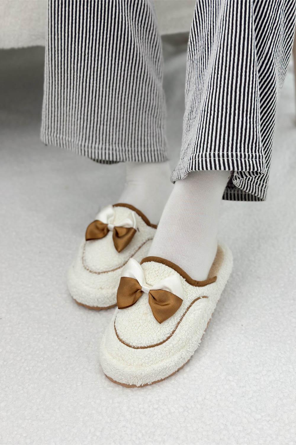 PAPYONLU SESSİZ TABAN PANDUF KIŞLIK  KADIN KAPALI EV TERLİĞİ