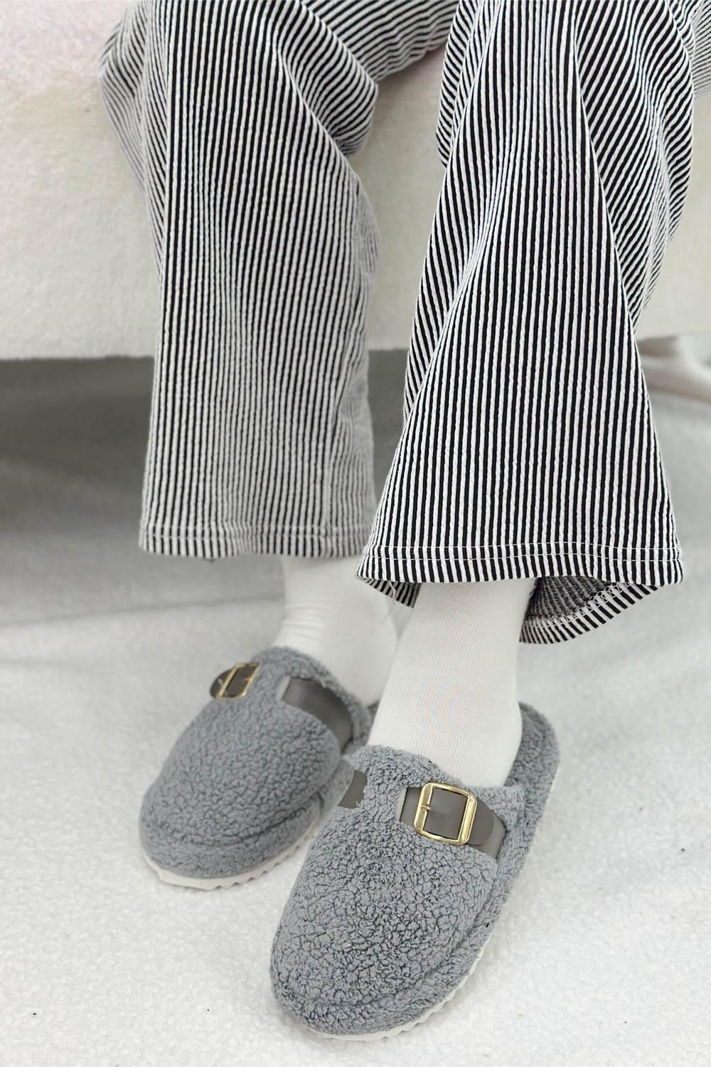 TOKALI HAVLU SESSİZ TABAN PANDUF KIŞLIK  KADIN KAPALI EV TERLİĞİ