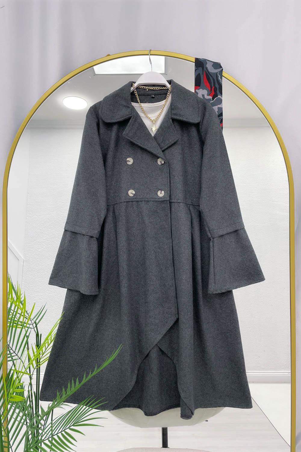 DÜĞMELİ KAŞE KADIN KABAN