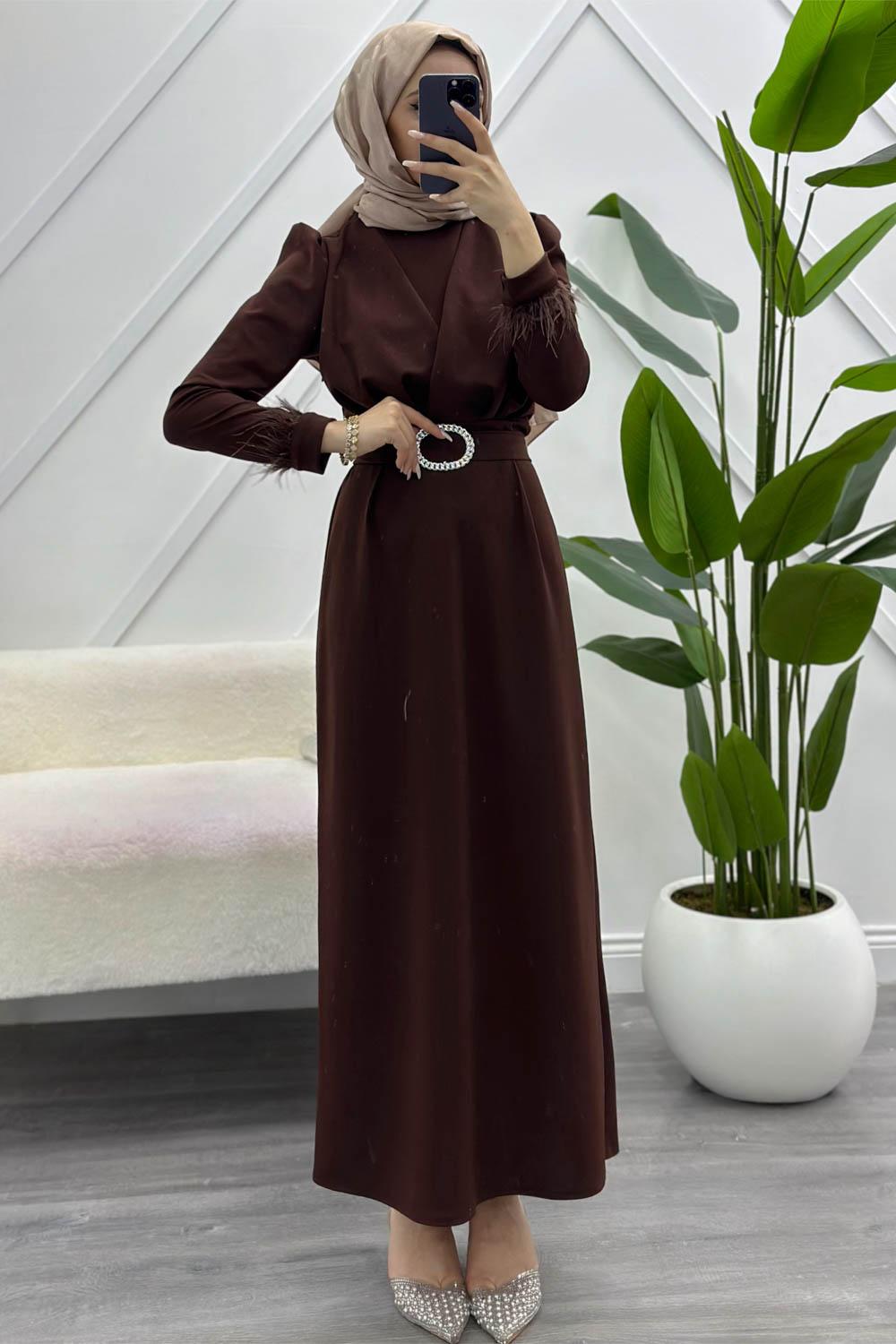 KOLU TÜYLÜ KADIN ABİYE