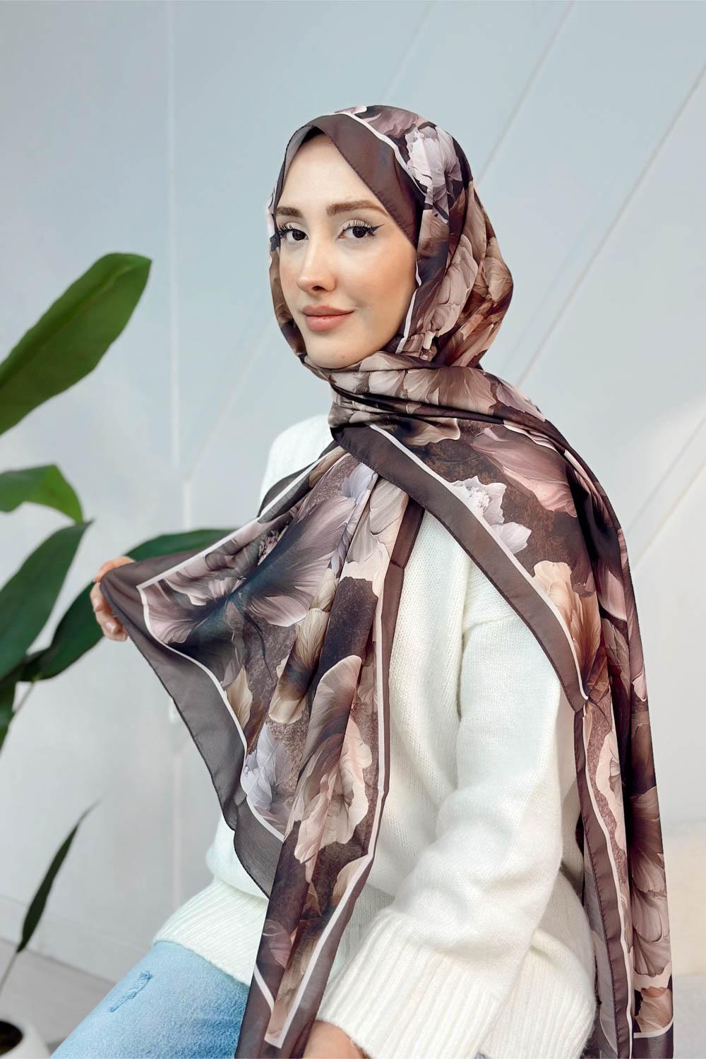 SONBAHAR ÇİÇEKLERİ DESENLİ PAMUK ŞAL