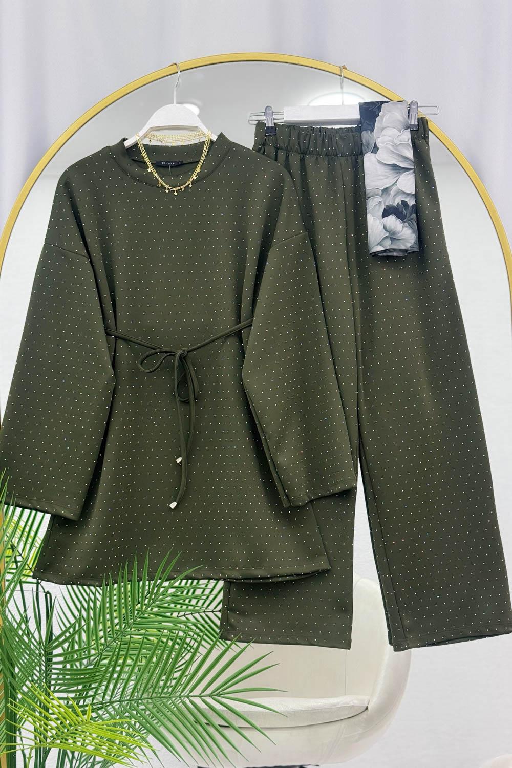 İP DETAYLI SERPME TAŞLI KADIN TAKIM