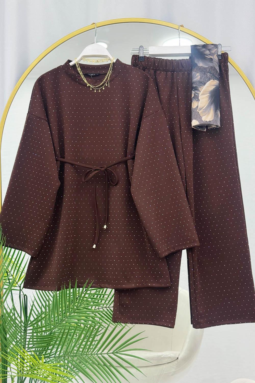 İP DETAYLI SERPME TAŞLI KADIN TAKIM