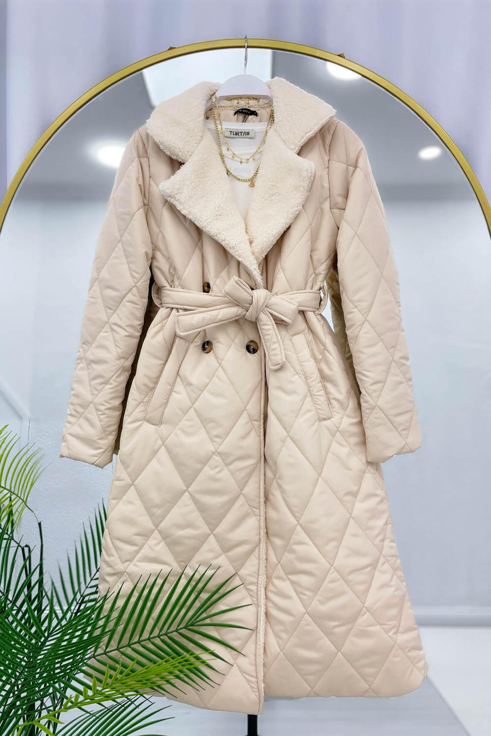 KEMERLİ KAPİTONE KÜRK DETAYLI MONT