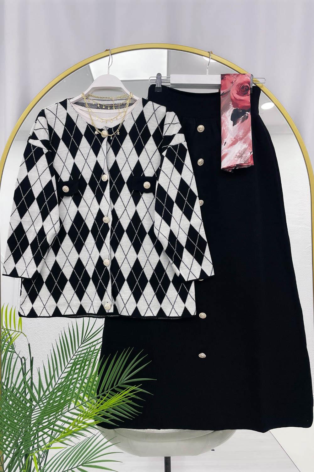 GOLD DÜĞME DETAYLI ETEKLİ KADIN TRİKO TAKIM