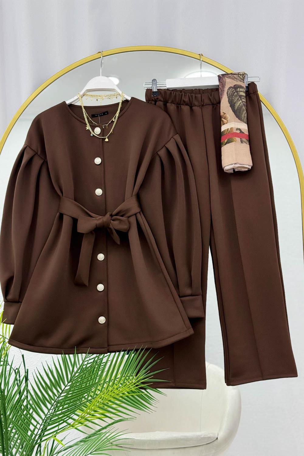 BALON KOLLU DÜĞME DETAYLI OYSO TAKIM