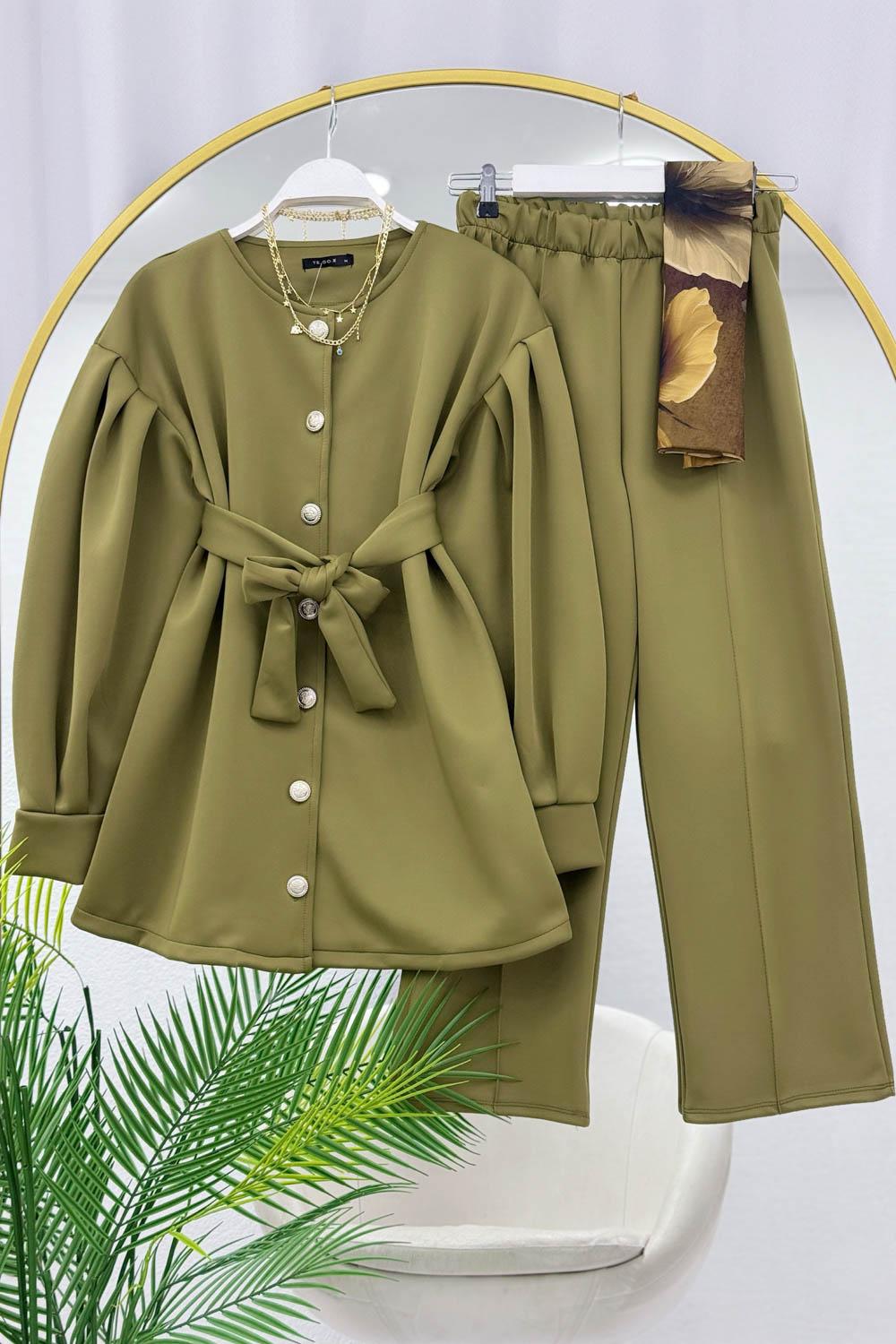 BALON KOLLU DÜĞME DETAYLI OYSO TAKIM