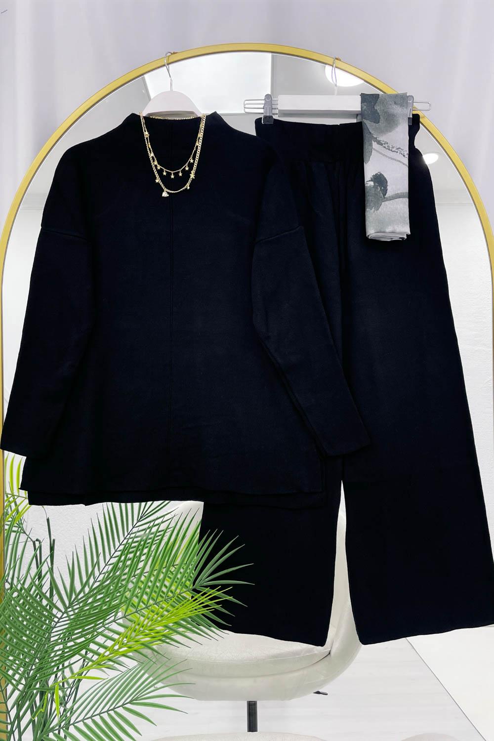 ÖNÜ ÇİZGİ DETAYLI KADIN TRİKO TAKIM