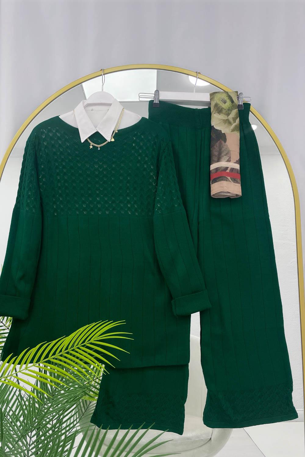 V ÖRGÜLÜ KADIN TRİKO TAKIM