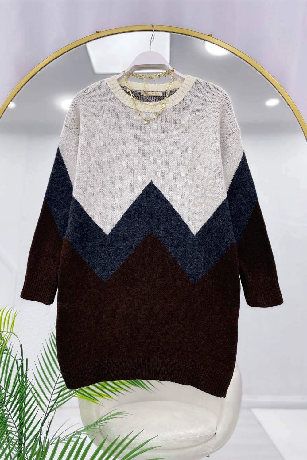 ZİGZAG İŞLEMELİ YUMOŞ ÖRGÜ KAZAK