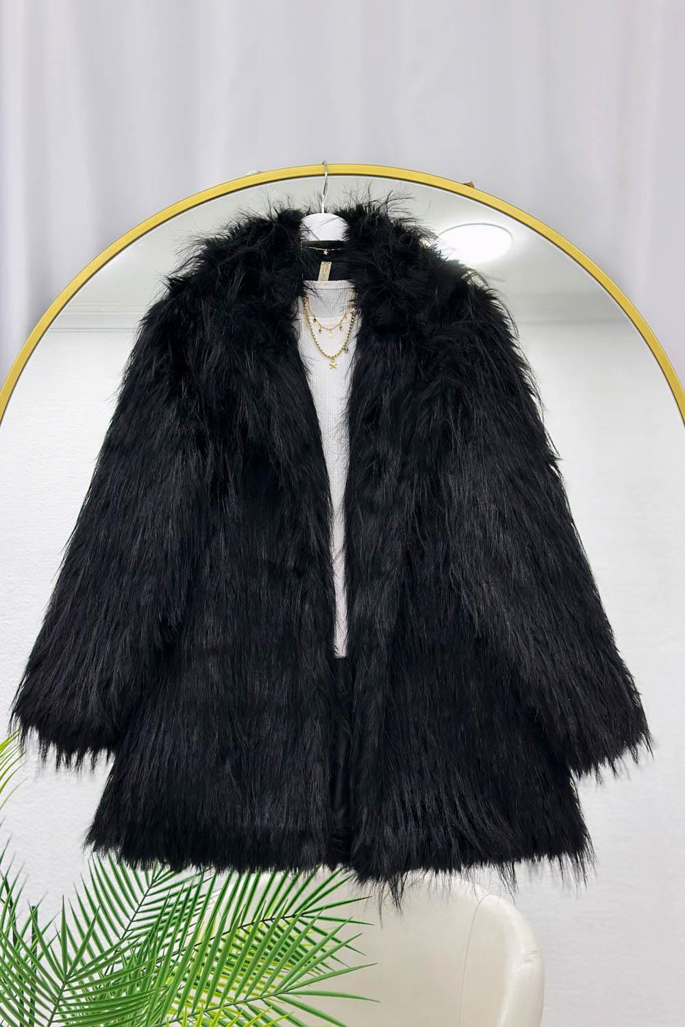 İKİ DÜĞMELİ KADIN KÜRK KABAN