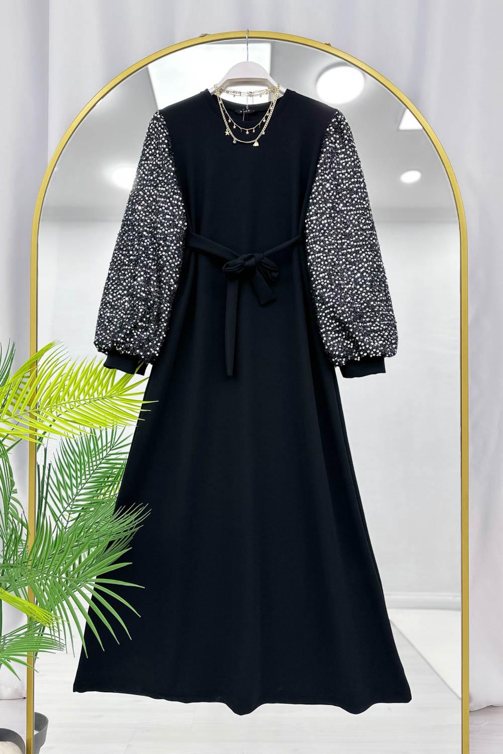 KOLLARI PAYETLİ KADIN ELBİSE