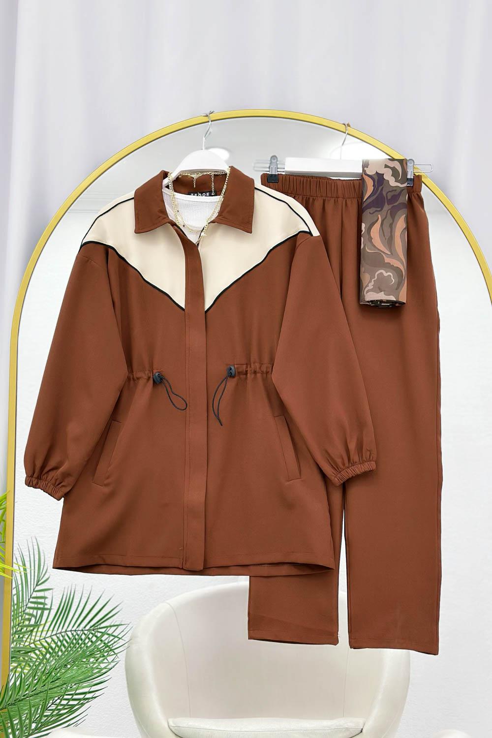 ÇİZGİ GEÇİŞLİ FERMUAR DETAYLI KADIN TAKIM