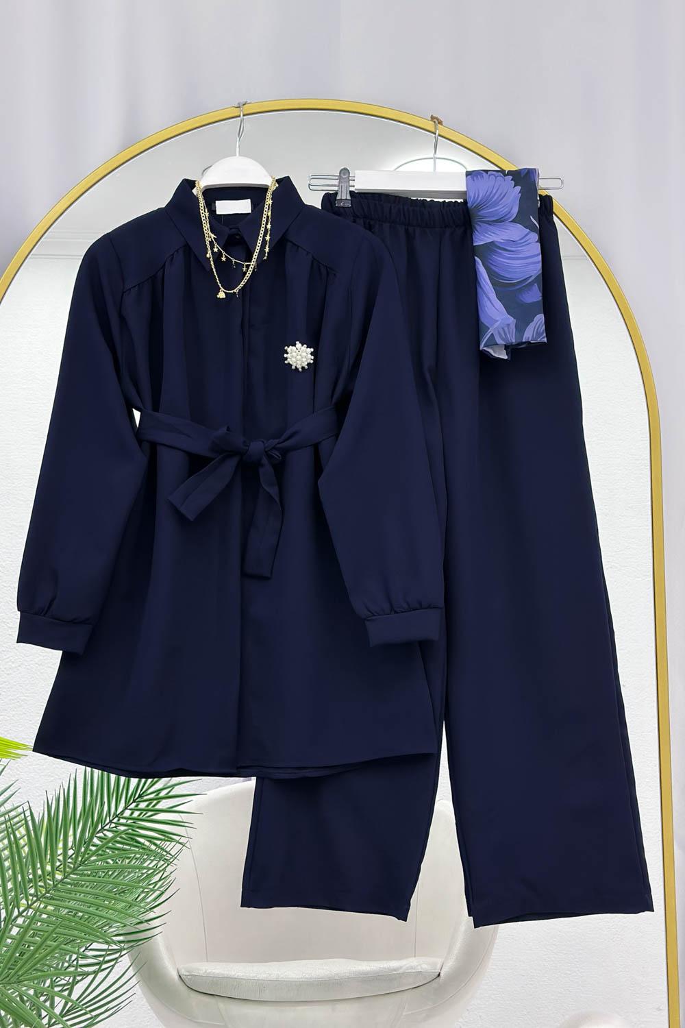 KEMER VE BRONŞ DETAYLI KADIN TAKIM