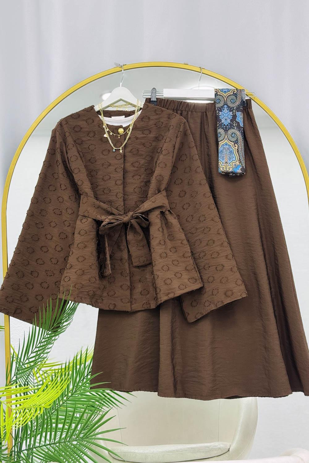 SATEN KUMAŞ KUŞAK DETAYLI ETEKLİ KADIN TAKIM