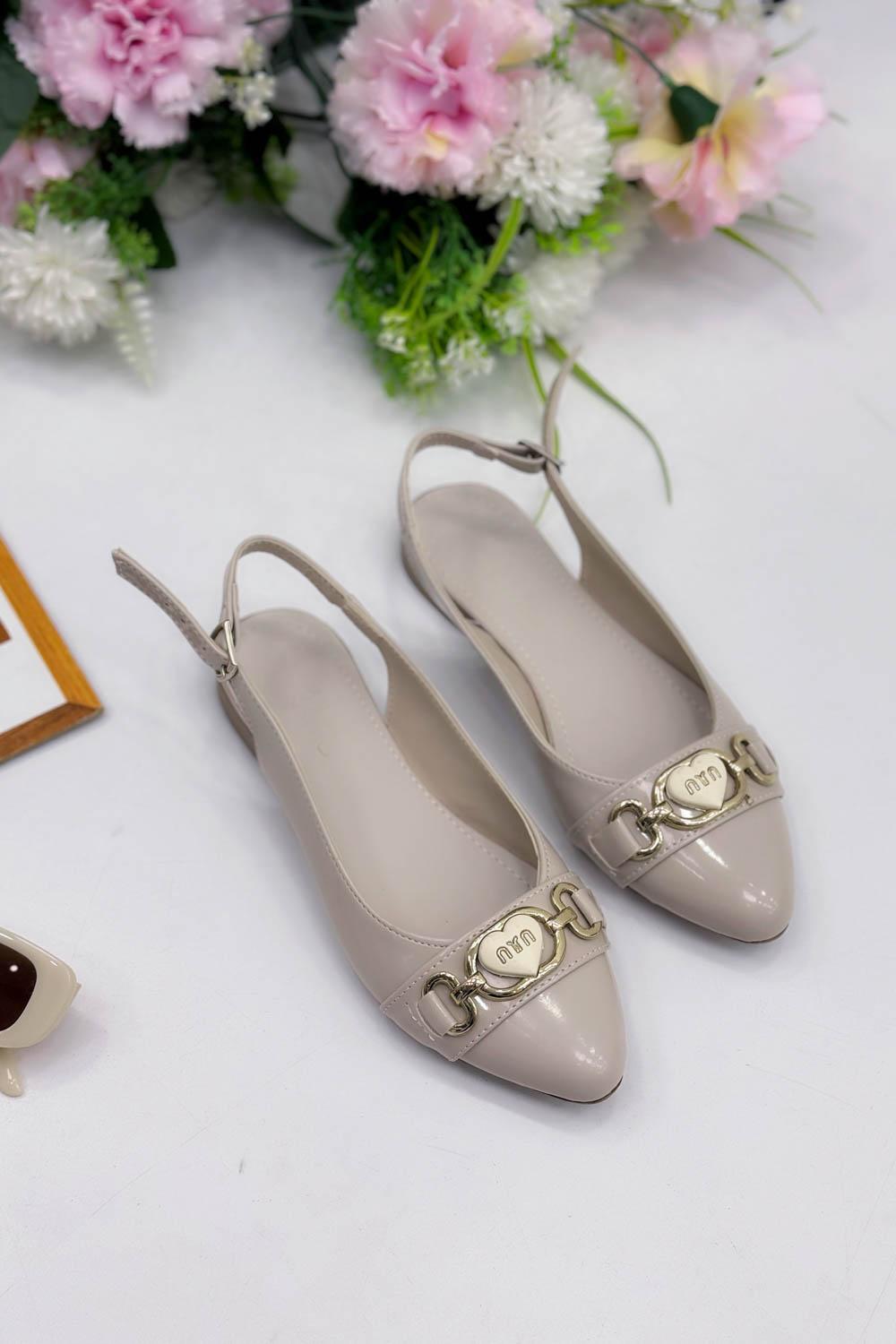 KALP TOKALI KADIN AYAKKABI