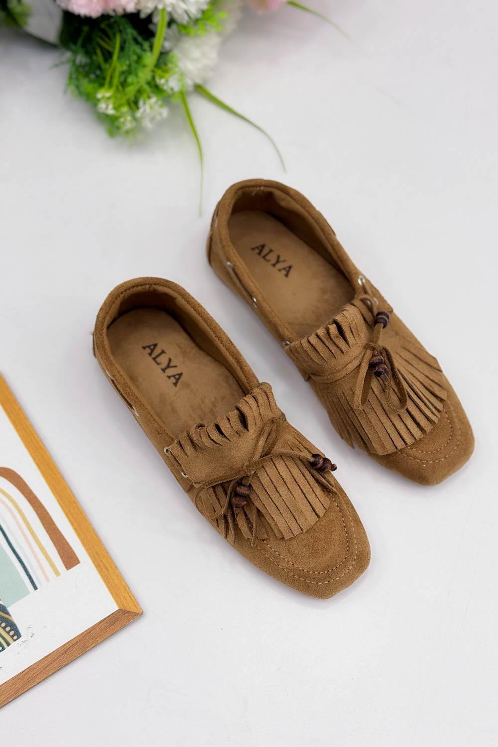 PÜSKÜL DETAYLI LOAFER  KADIN AYAKKABI