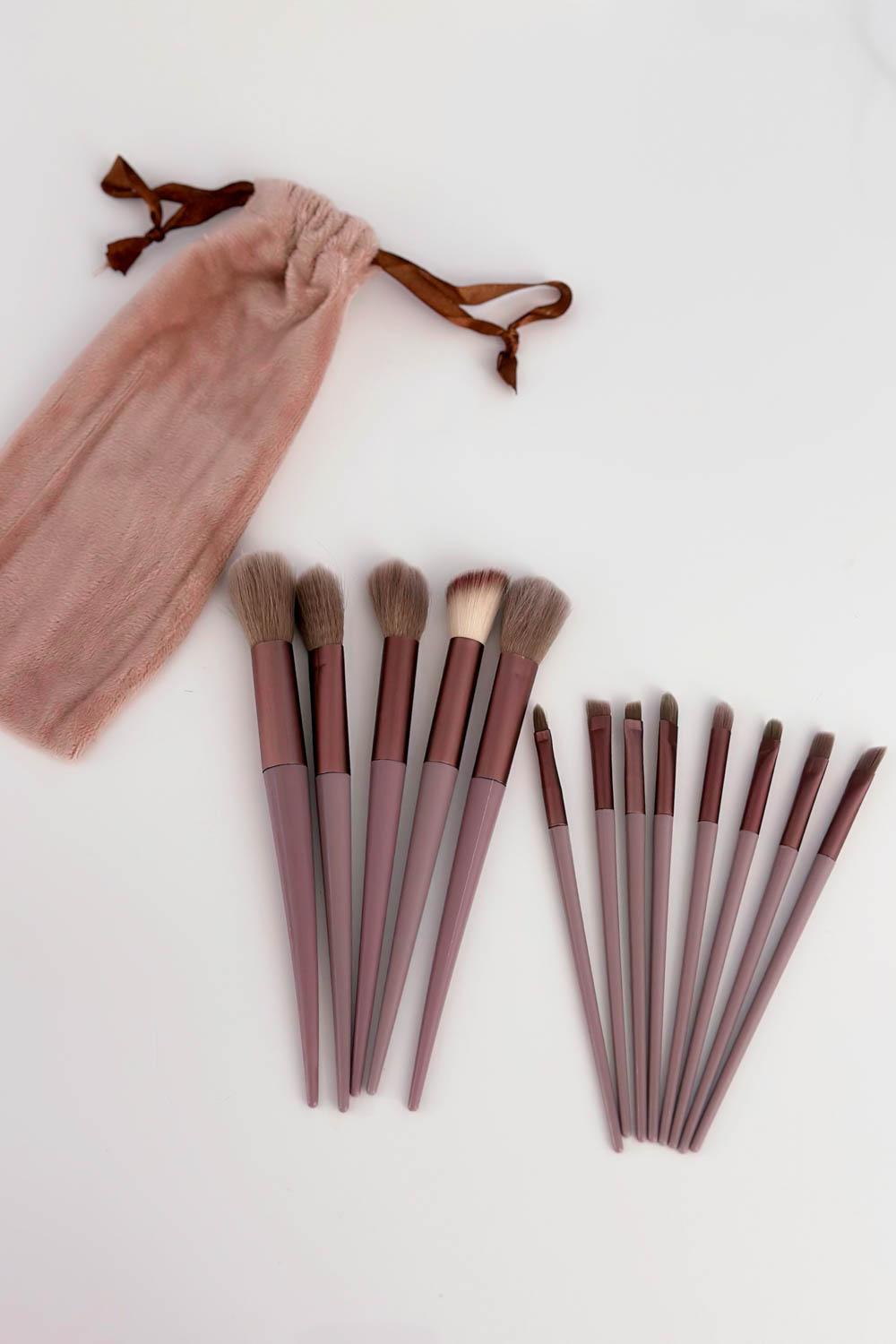 KADİFE KESEDE 13 LÜ SÜTLÜ KAHVE KOZMETİK FIRÇA SETİ