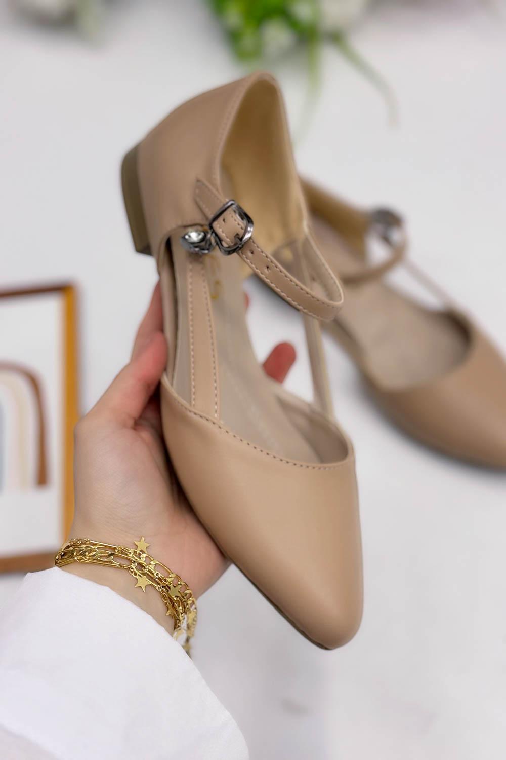 YAN KEMERLİ KADIN BABET AYAKKABI