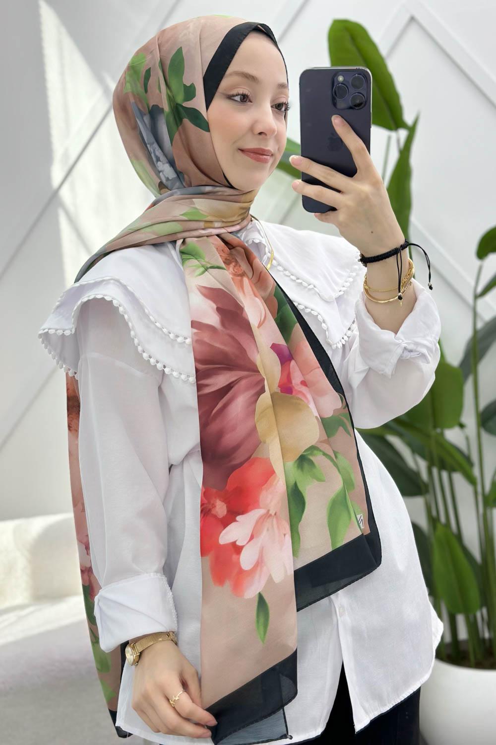 BAHAR ÇİÇEKLERİ DESENLİ PAMUK ŞAL