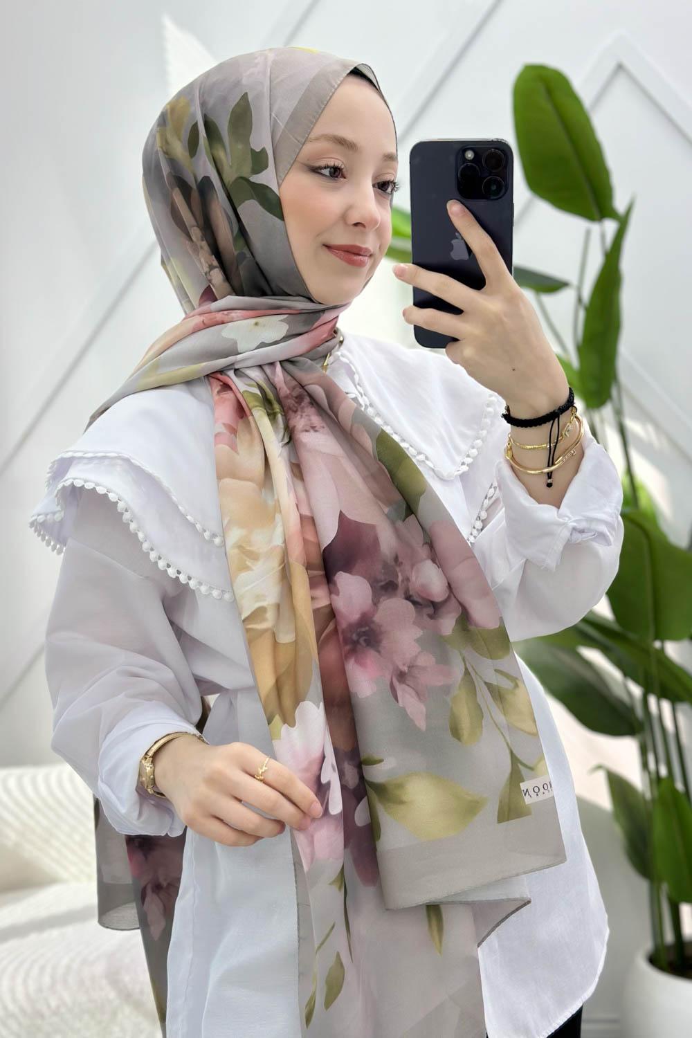 BAHAR ÇİÇEKLERİ DESENLİ PAMUK ŞAL