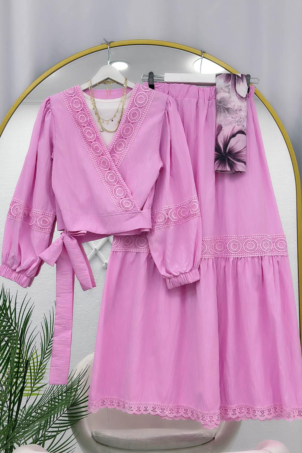 GÜPÜRLÜ BELDEN BAĞLAMALI ETEKLİ TAKIM