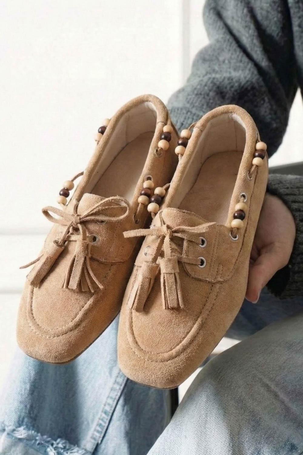 SÜET BONCUK DETAYLI KADIN AYAKKABI