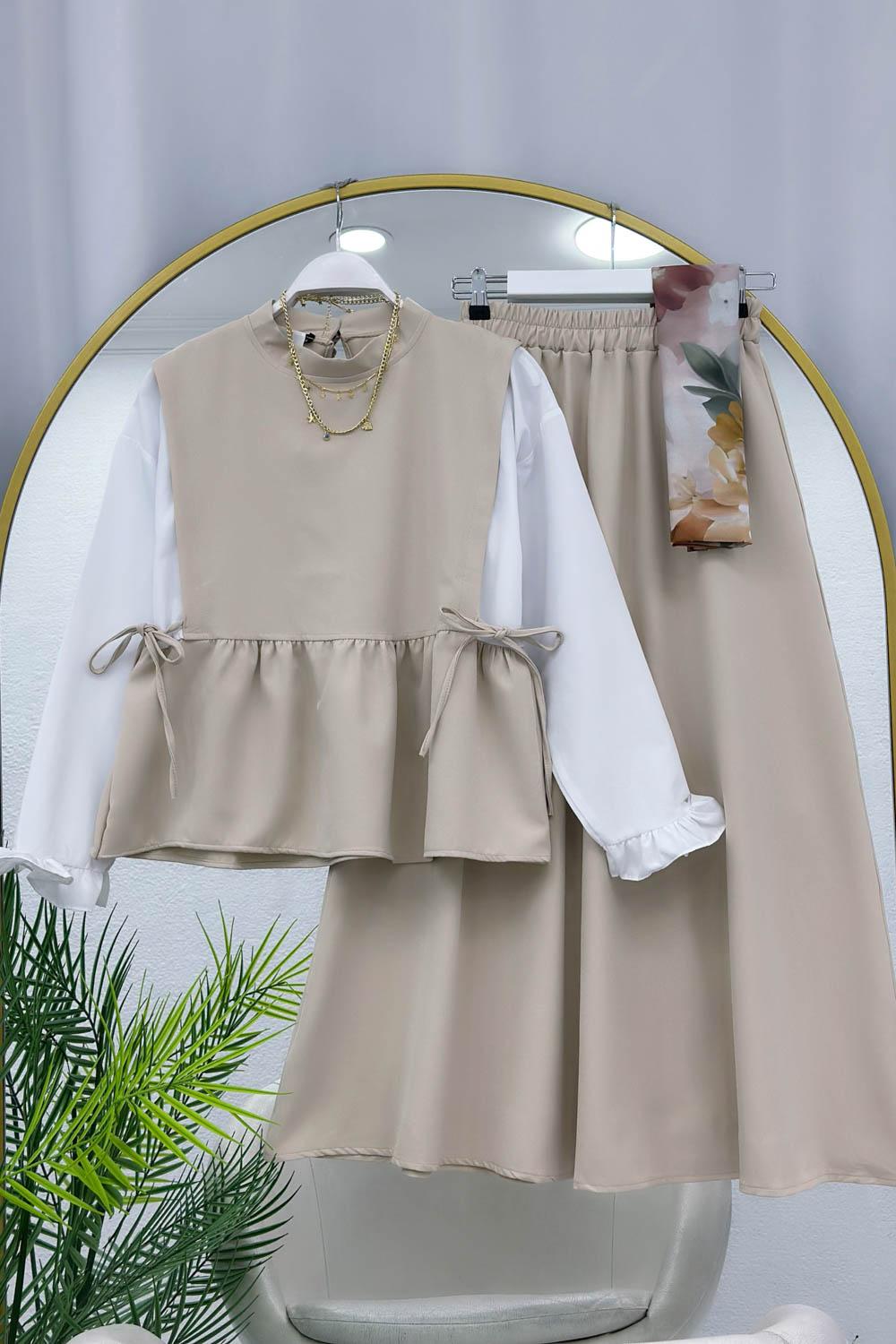 KOLLARI FIRFIRLI ETEKLİ KADIN TAKIM