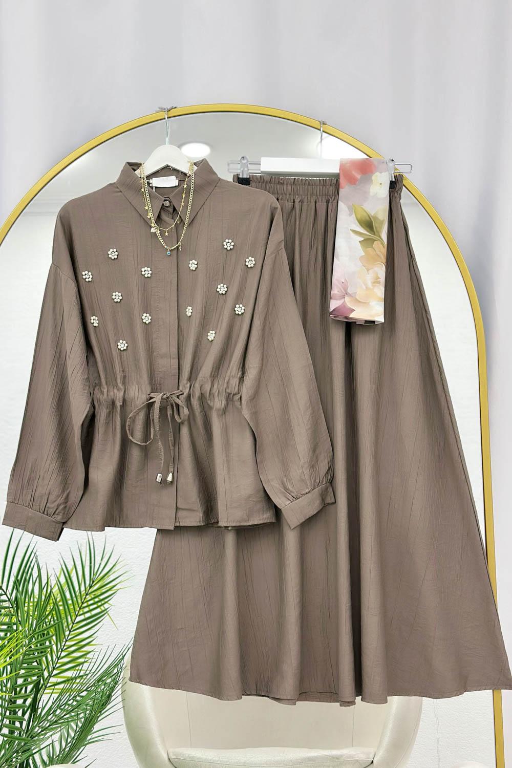 MELOŞ BELDEN BÜZGÜLÜ ETEKLİ TAKIM