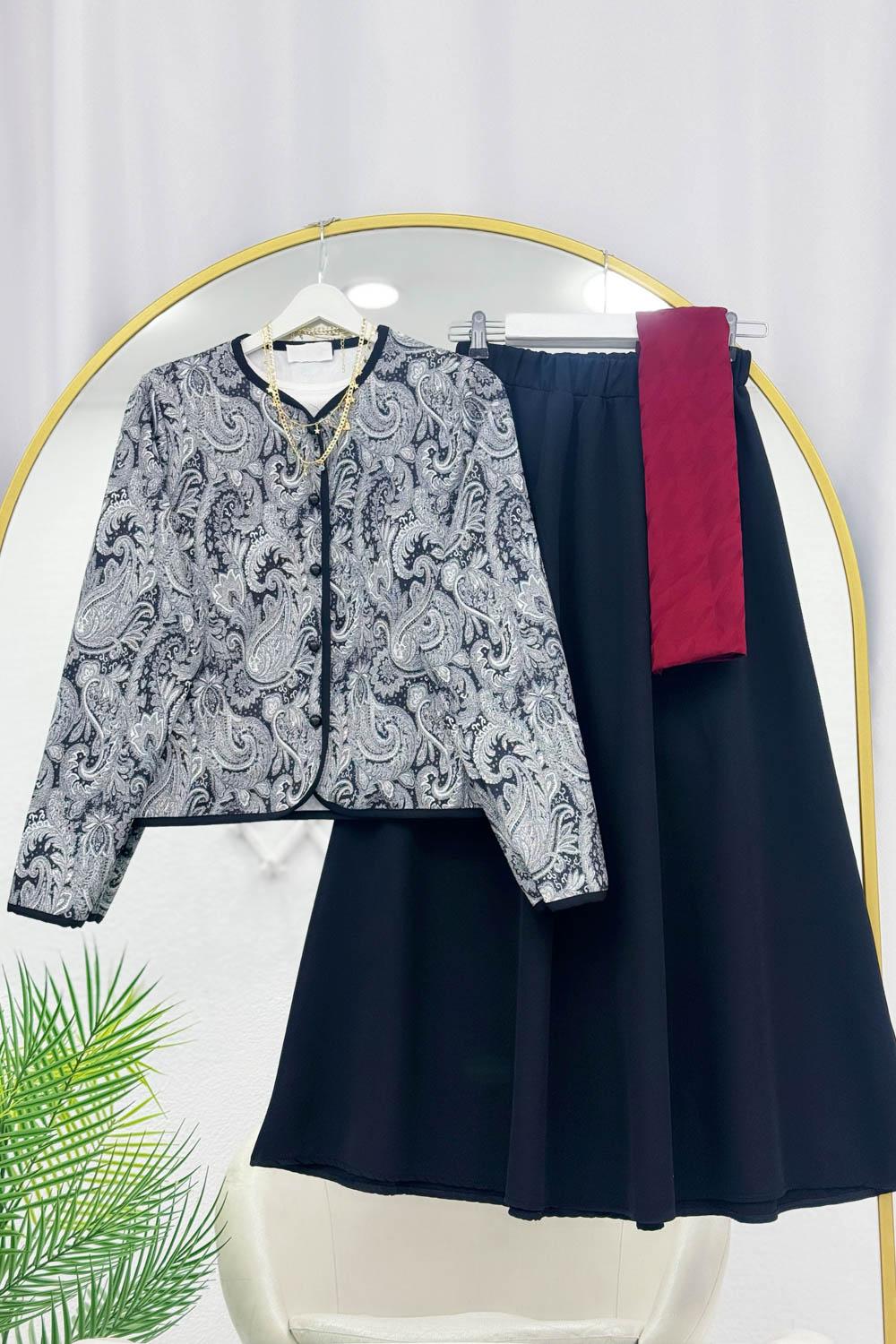 RENK GEÇİŞLİ ÖNÜ DÜĞMELİ ETEKLİ  TAKIM