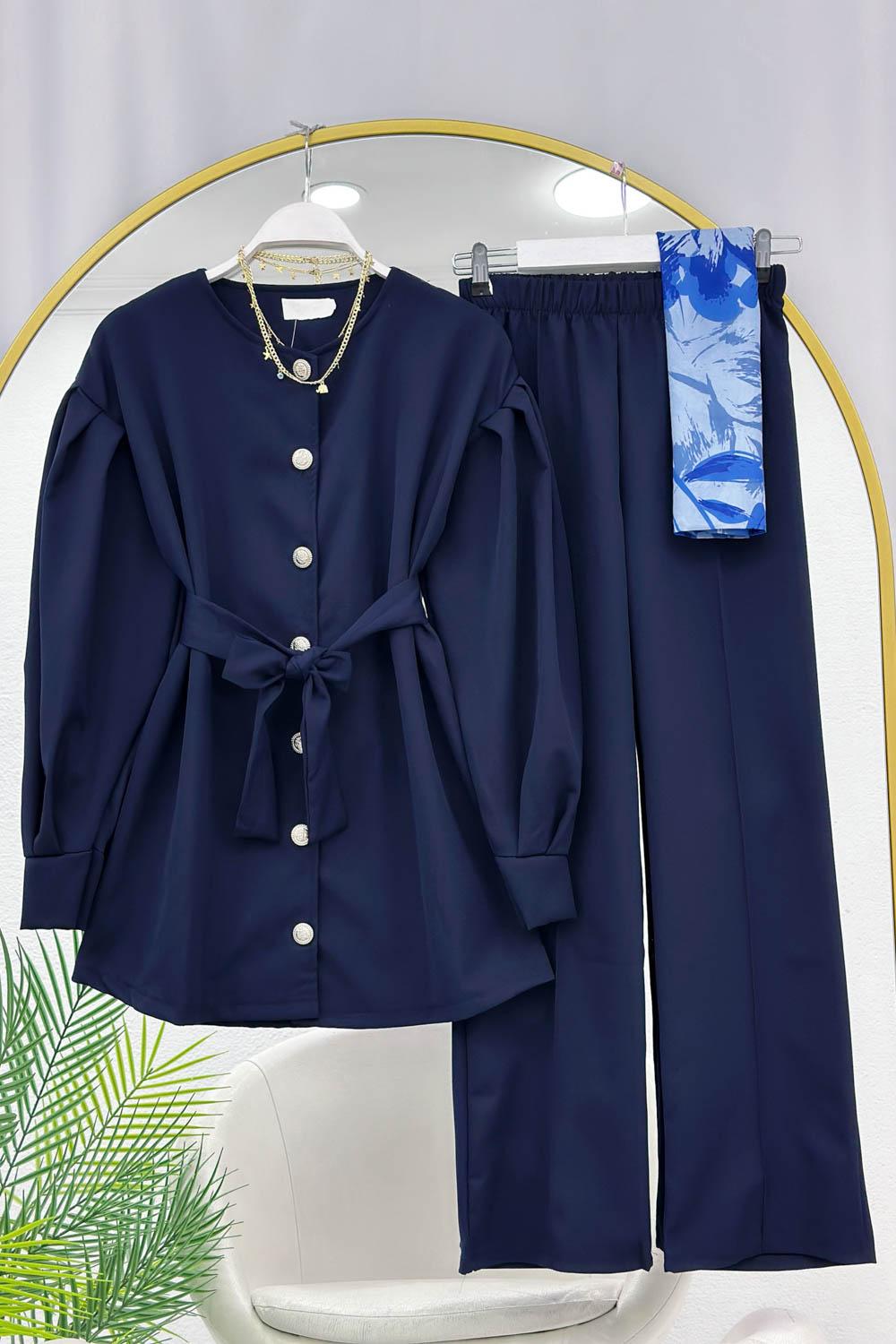 ÖNÜ DÜĞMELİ KUŞAKLI KREP TAKIM