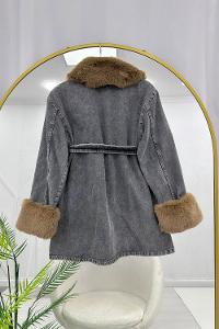 DÜĞMELİ CEPLİ PELUŞ MONT