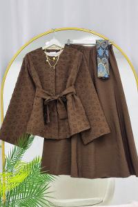 SATEN KUMAŞ KUŞAK DETAYLI ETEKLİ KADIN TAKIM