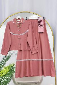 KOLLARI FIRFIRLI ETEKLİ KADIN TAKIM