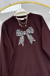 KOLLARI FIRFIRLI ETEKLİ KADIN TAKIM